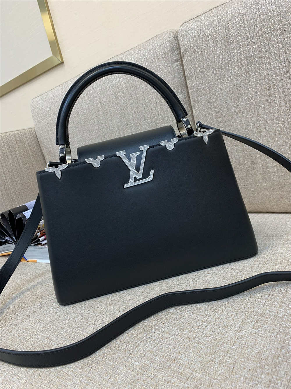 Louis Vuitton CAPUCINES  M51783 size：31.5x20x11cm 2025 new 